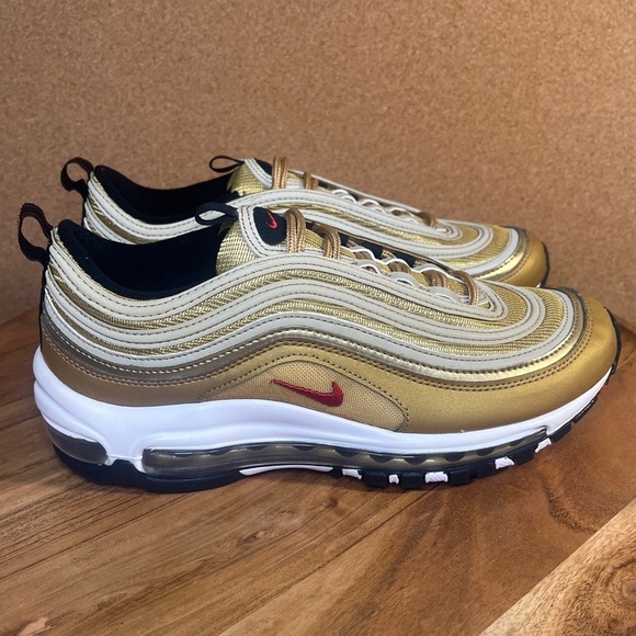 Nike
Air max 97
'Metallic gold 23
NWOT - Picture 2 of 16
